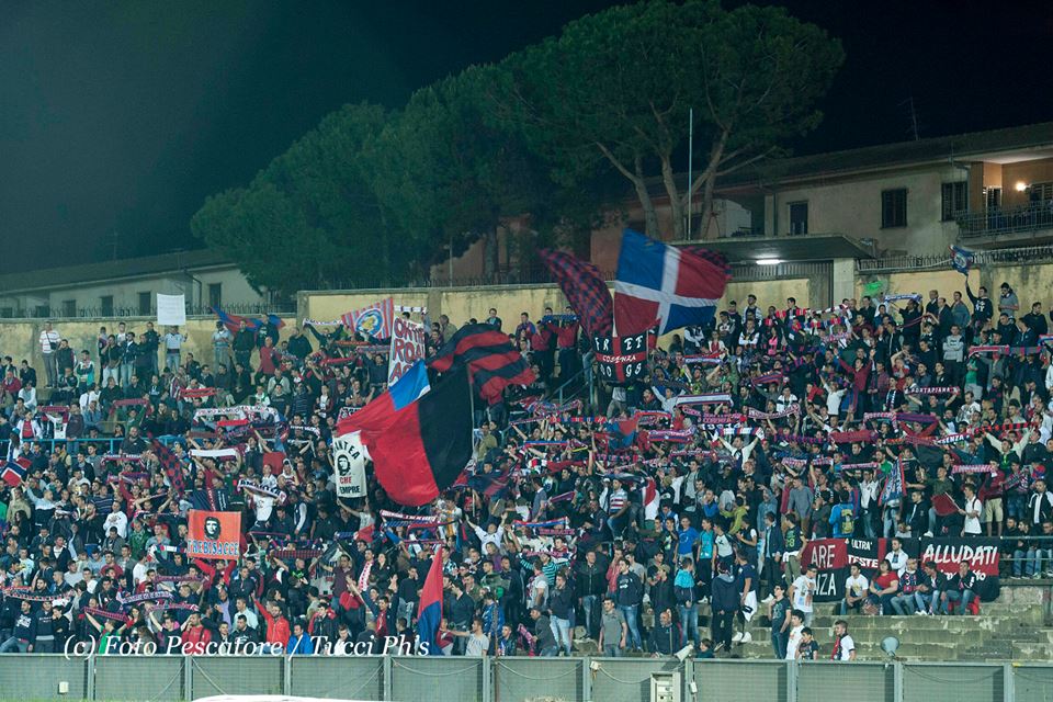 Cosenza-Casertana domenica al San Vito alle 20,30. Ecco tutti gli accoppiamenti della terza fase dei play off