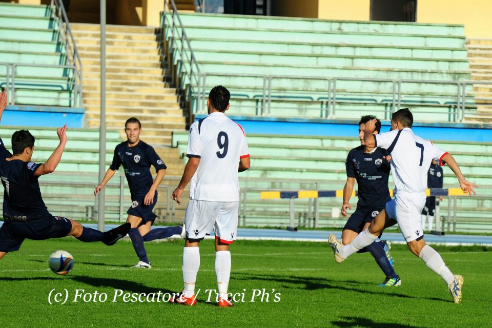 Triangolare di San Francesco. Al “Tarsitano” il Cosenza batte Paolana (2-1) e Palmese (2-0) e vince il Trofeo. A segno Mosciaro, Piromallo, Gassama e Guadalupi