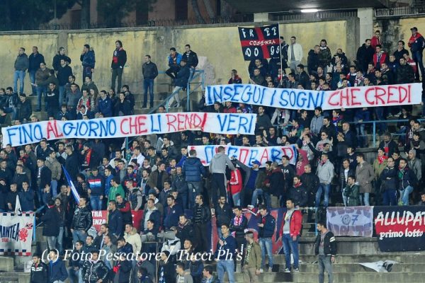 Cosenza-Vibonese: partita la prevendita al Red Blue Store e negli altri punti vendita. Biglietti disponibili da domani