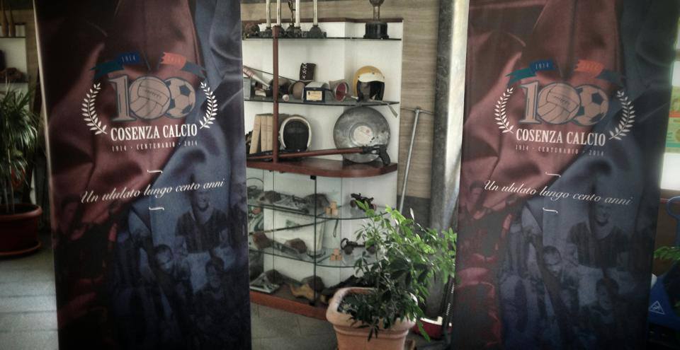 Ecco il marchio del Centenario, l’essenza di 100 anni di calcio a Cosenza