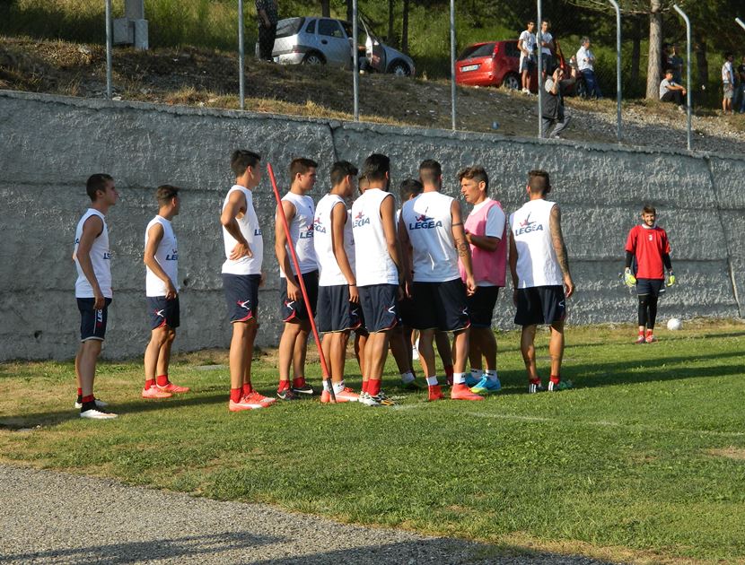 Primi esercizi atletici per i Lupi a Pescina. Da domani due allenamenti al giorno