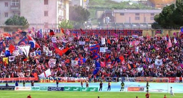 Cosenza-Chieti: da domani inizia la prevendita. Curva Sud a 8 euro per chi acquista il biglietto entro giovedì