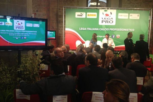 La festa della Lega Pro. La lettera di Macalli, le belle parole di Albertini, il premio a Borgonovo e l’annuncio: anticipi al venerdì e lunedì sera il “Processo” su RaiSport