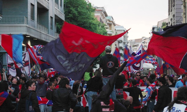 Cosenza in Lega Pro, lunedì alle 16 punto di attesa rossoblu a Piazza 11 Settembre. Linea diretta con il Consiglio Federale della FIGC