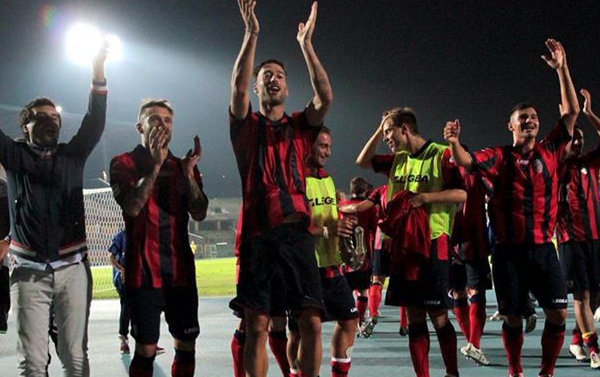Cosenza-Tuttocuoio, prevendita in corso ai botteghini di Curva Sud e Curva Nord. Facciamo il biglietto in anticipo per evitare code e disguidi