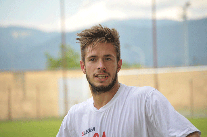 Il Cosenza Calcio cede Castagnetti alla Carrarese: ha chiesto e ottenuto di avvicinarsi a casa