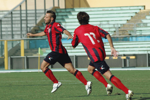Cosenza-Arzanese 2-0: riscattata la sconfitta di Lamezia. A segno Napolano e De Angelis su rigore