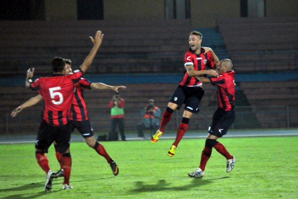 Cosenza-Sorrento: obiettivo quota 5000. Botteghini di Curva Sud e Curva Nord aperti dalle 10 in poi