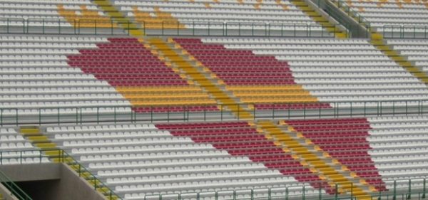 Messina-Cosenza: per i residenti in Calabria disponibili soltanto biglietti per il settore ospiti per chi è in possesso della Supporter Card. Ecco tutti i punti vendita