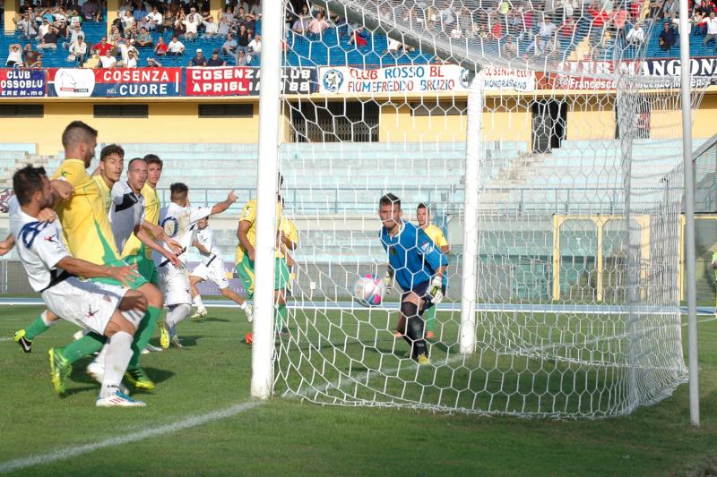 Cosenza-Castel Rigone, parte la prevendita