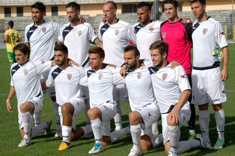 Il punto sulla settima giornata: il Cosenza stacca tutti. Teramo secondo, la Vigor scivola al 3° posto. Domenica prossima Aversa-Cosenza