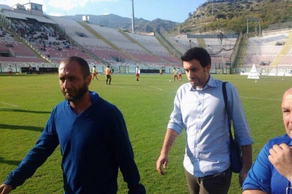 Mister Cappellacci passa al 4-4-2: Chinellato al posto di De Angelis, Alessandro a centrocampo. “Ora 50 punti, poi il primato”
