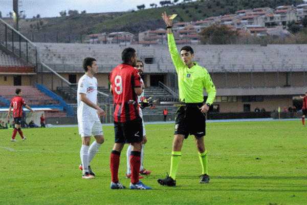 Cosenza-Vigor Lamezia: arbitra Alessandro Greco di Lecce