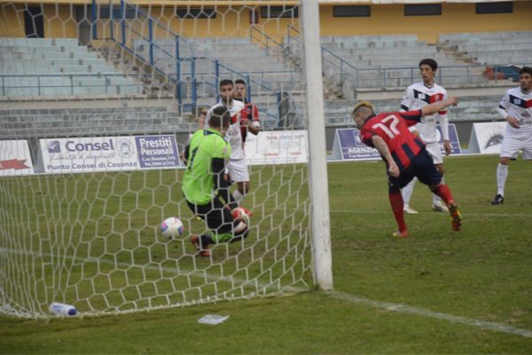 Cosenza-Vigor Lamezia, parte la prevendita