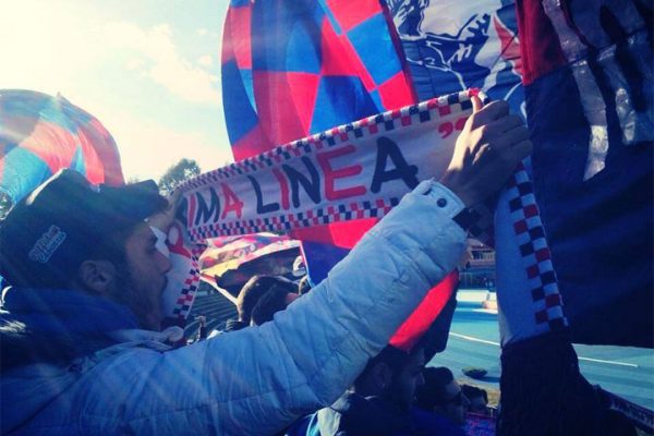 Il Cosenza stravince il derby con la Vigor: 3-0 con doppietta di De Angelis e gol di Calderini. Lupi di nuovo soli in testa