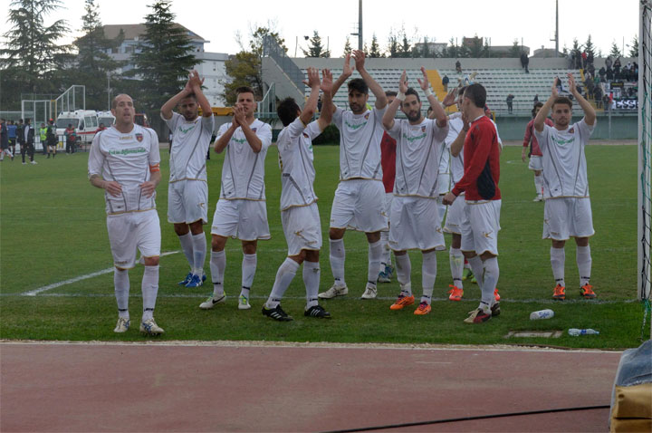 Promozione in Lega Pro unica matematica se i Lupi battono il Gavorrano ma anche in caso di pareggio