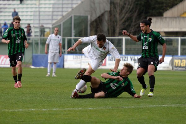 I nove calci di rigore concessi al Cosenza. De Angelis: 4 procurati e 4 segnati. Mosciaro: 3 centri