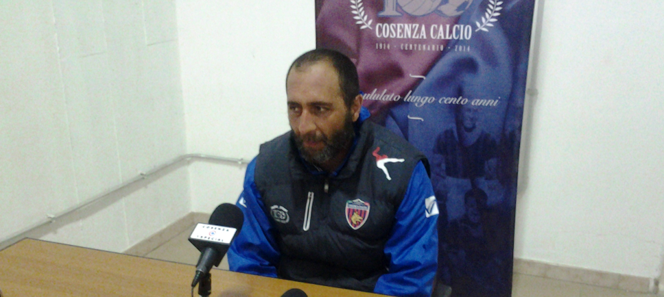 Mister Cappellacci: “Promozione matematica? Vorrei festeggiare con tutti i cosentini il primo posto dopo la partita col Teramo”