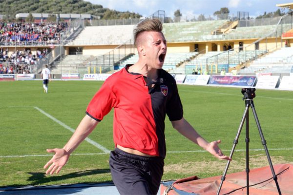 Giornata nera per i Lupi: anche Mannini s’infortuna al ginocchio nella seduta tattica pomeridiana. Domani festa del Centenario ad Acri