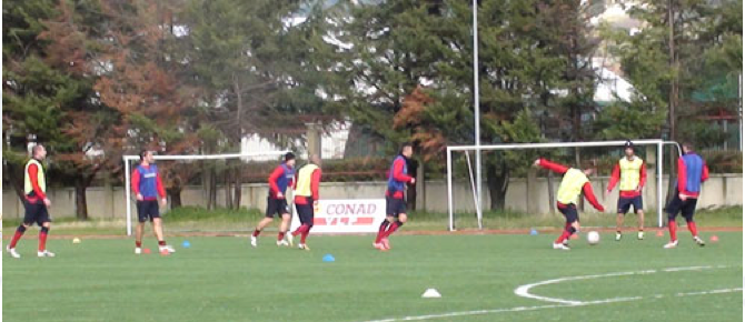 Seduta tattica al Marca per il Cosenza: nessuno è sicuro del posto in squadra. La grinta di Mister Cappellacci