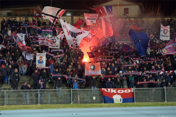 La Curva Sud “Bergamini” è pronta per un altro atto d’amore verso il nostro Cosenza