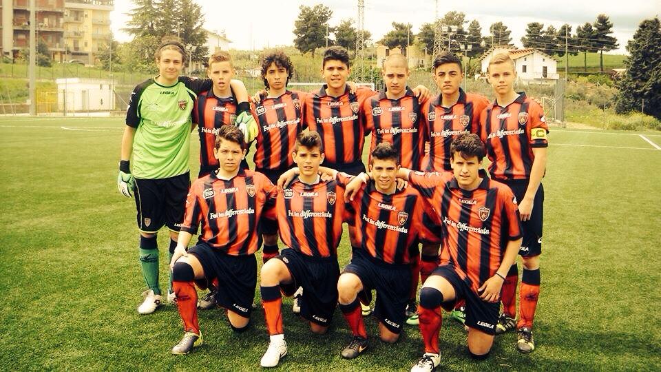 I Giovanissimi Nazionali rossoblu vincono l’Abruzzo Cup 2014
