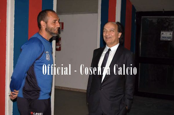 Mister Cappellacci continua in rossoblu. Fiducia assoluta e reciproca stima