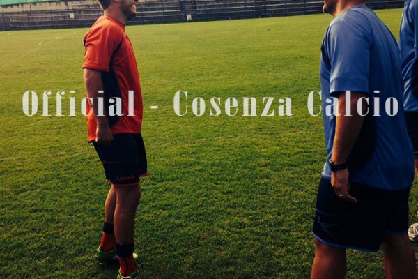 Cosenza Calcio: Il centrocampista Andrea Arrigoni in rossoblù, tesserati anche Tortolano e Saracco. Rinnovano Alessandro, Corsi e Criaco