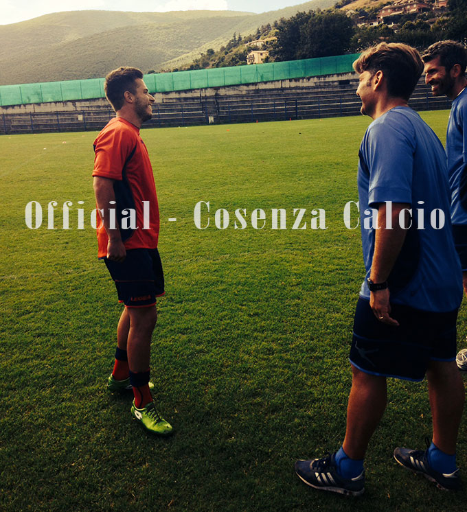 Cosenza Calcio: Il centrocampista Andrea Arrigoni in rossoblù, tesserati anche Tortolano e Saracco. Rinnovano Alessandro, Corsi e Criaco