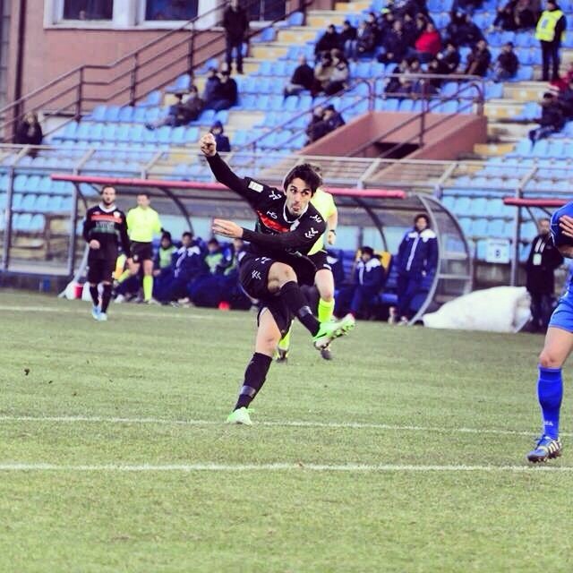 L’attaccante Sacha Cori è un calciatore del Cosenza