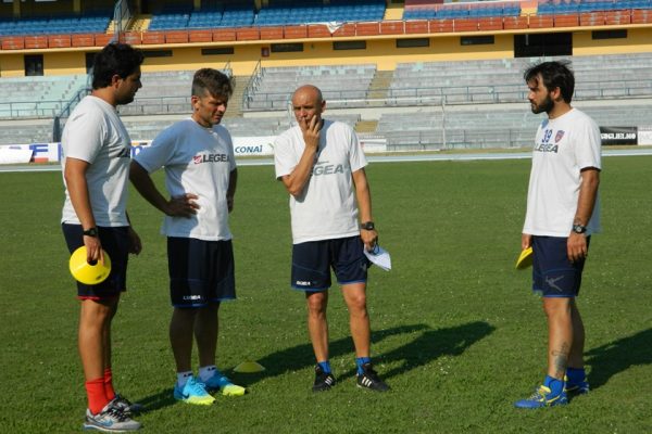 Cosenza, tutti i rossoblù in ritiro a Lorica