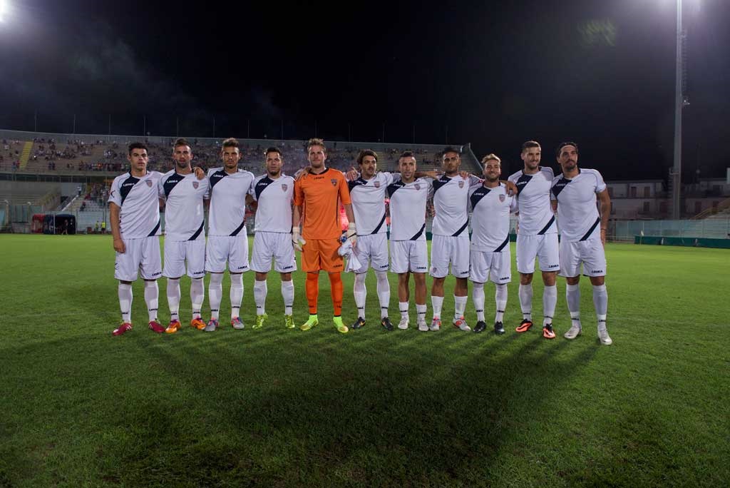 Cosenza indenne a Taranto (0-0). Ravaglia è una saracinesca