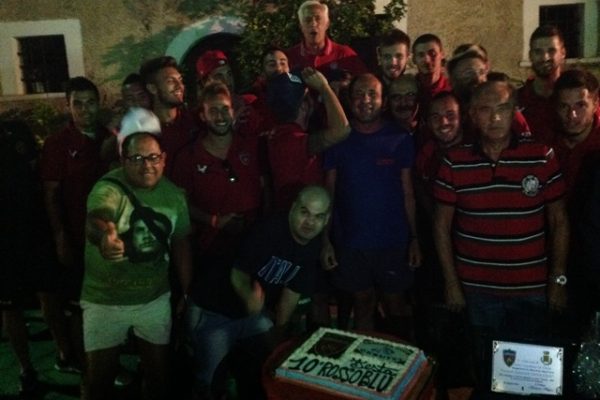 Ricordi commoventi, premi e tanto buonumore nella festa rossoblù di Gesuiti