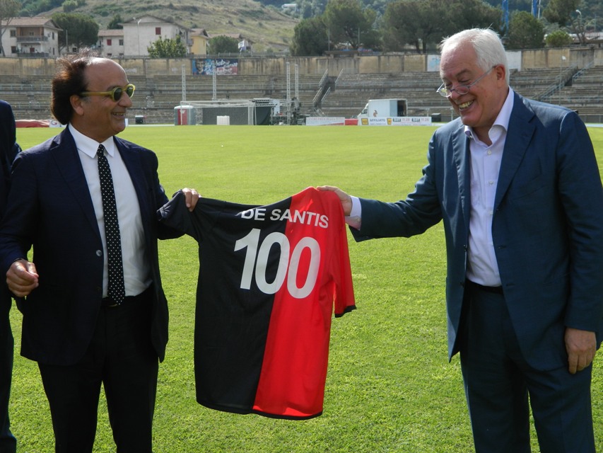 Il Cosenza ha un tifoso speciale. Il Presidente del Conai in visita al San Vito