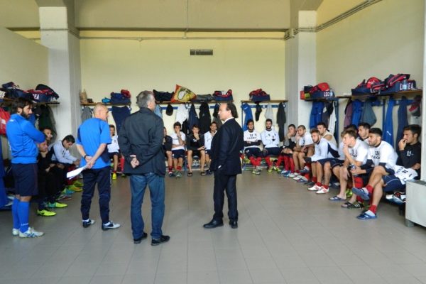 Il Presidente Guarascio dà il benvenuto a Roselli e saluta la squadra
