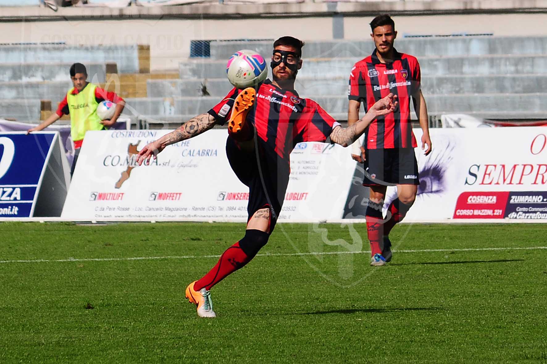 012_-_30.03.14_CS-Gavorrano_1-0_-_Luomo_mascherato_è_Calderini.jpg