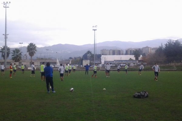 Cinque reti nella partitella con la Berretti. Domani rossoblù al Marca alle 13:30