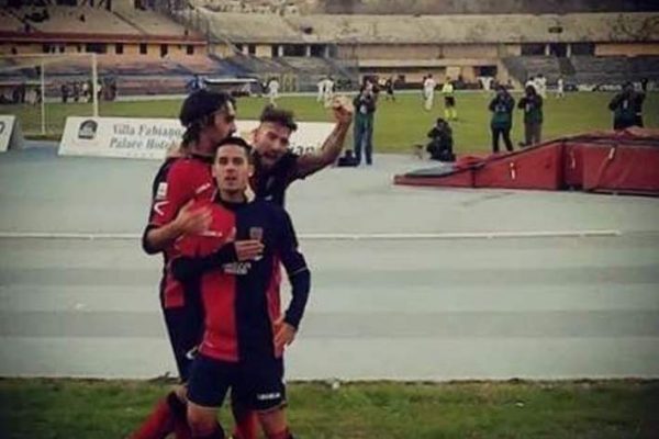 Sguardi al San Vito, l’esultanza di Tortolano fa vincere il tifoso Roberto Cellini