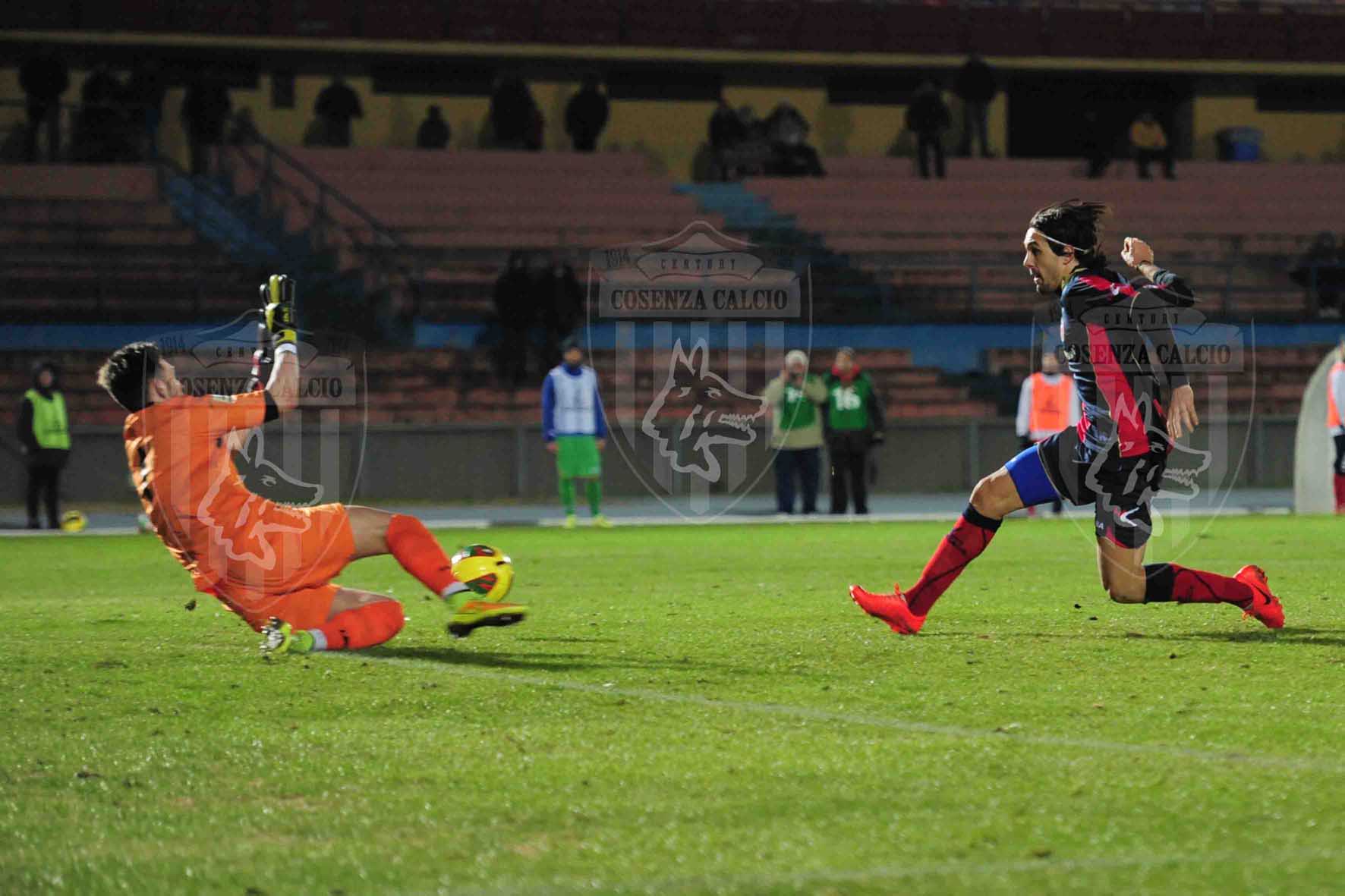 Avanti Cosenza: 2-0 al Melfi