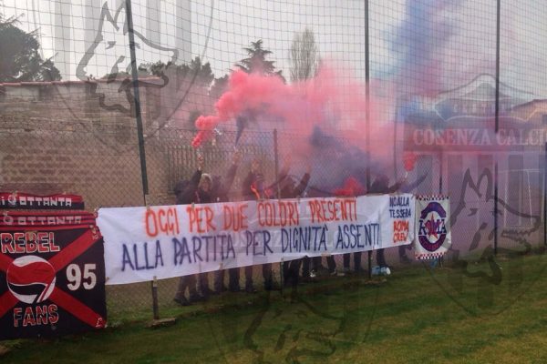 Visita a sorpresa nel ritiro del Cosenza Calcio