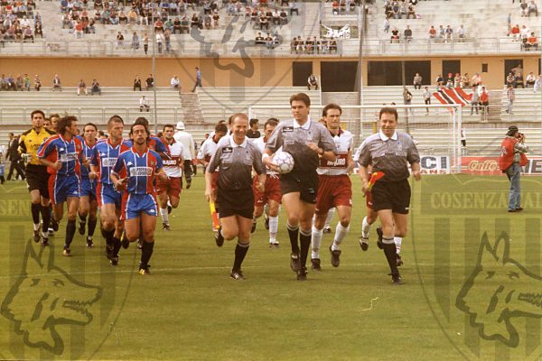 Cosenza-Reggina, i precedenti