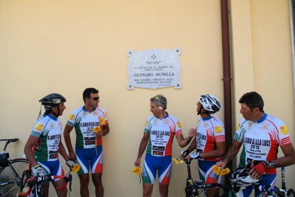 Il Cosenza partecipa al Giro della Luce 2015 organizzato da Libera nel nome di Denis