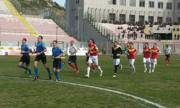 Messina-Cosenza 0 a 0