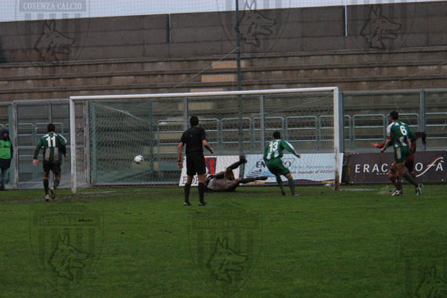 Vigor Lamezia-Cosenza, i precedenti
