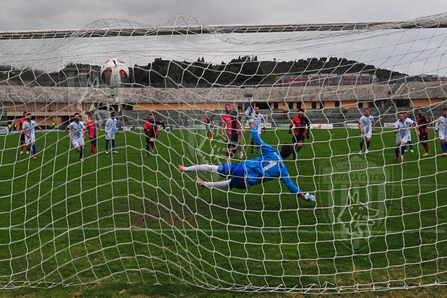 Cosenza batte Matera 2 a 0