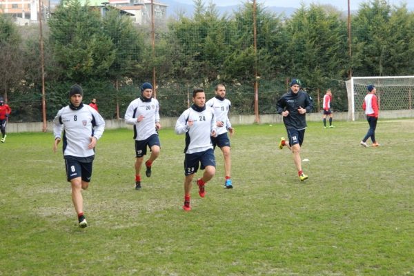 Il Cosenza ha già ripreso ad allenarsi. Domani unica seduta al Marca