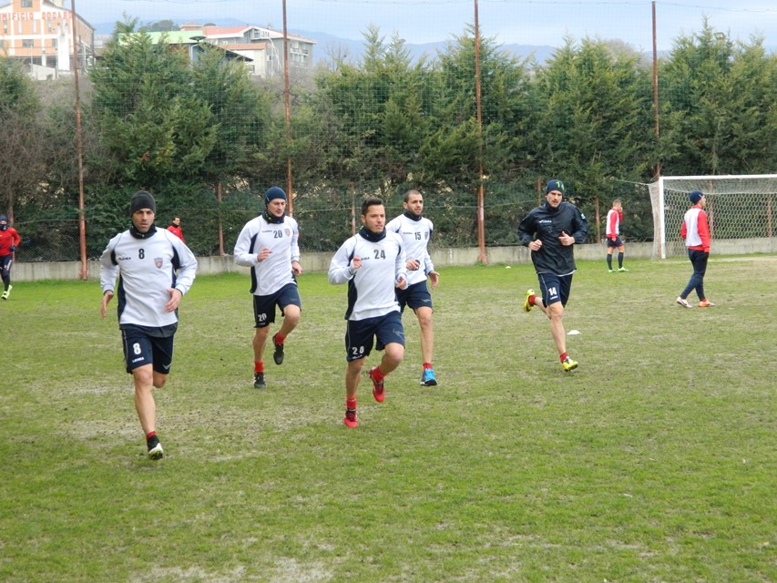 Il Cosenza ha già ripreso ad allenarsi. Domani unica seduta al Marca