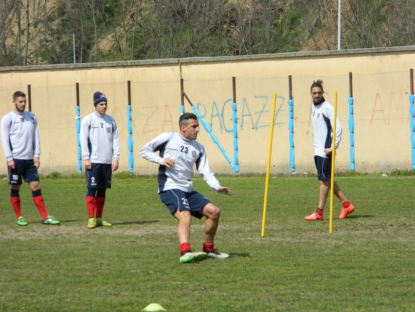 Cosenza, ripresa degli allenamenti. Magli lavora con il gruppo