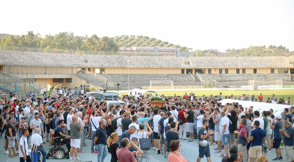 Ciao Gigi, la Calabria piange! Domani alle 17 i funerali nella Chiesa della Madonna di Loreto