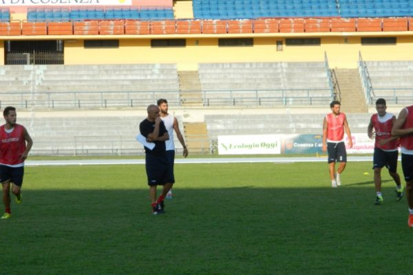 Roselli: “Facciamo una bella figura”. A Vicenza con la maglia verde e la coccarda della Coppa Italia.
